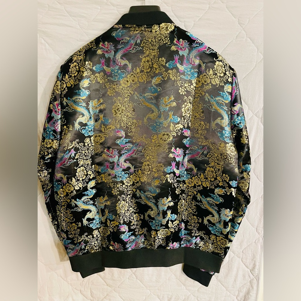 Light weight beautiful Jacket Size Medium - Picture 3 of 6